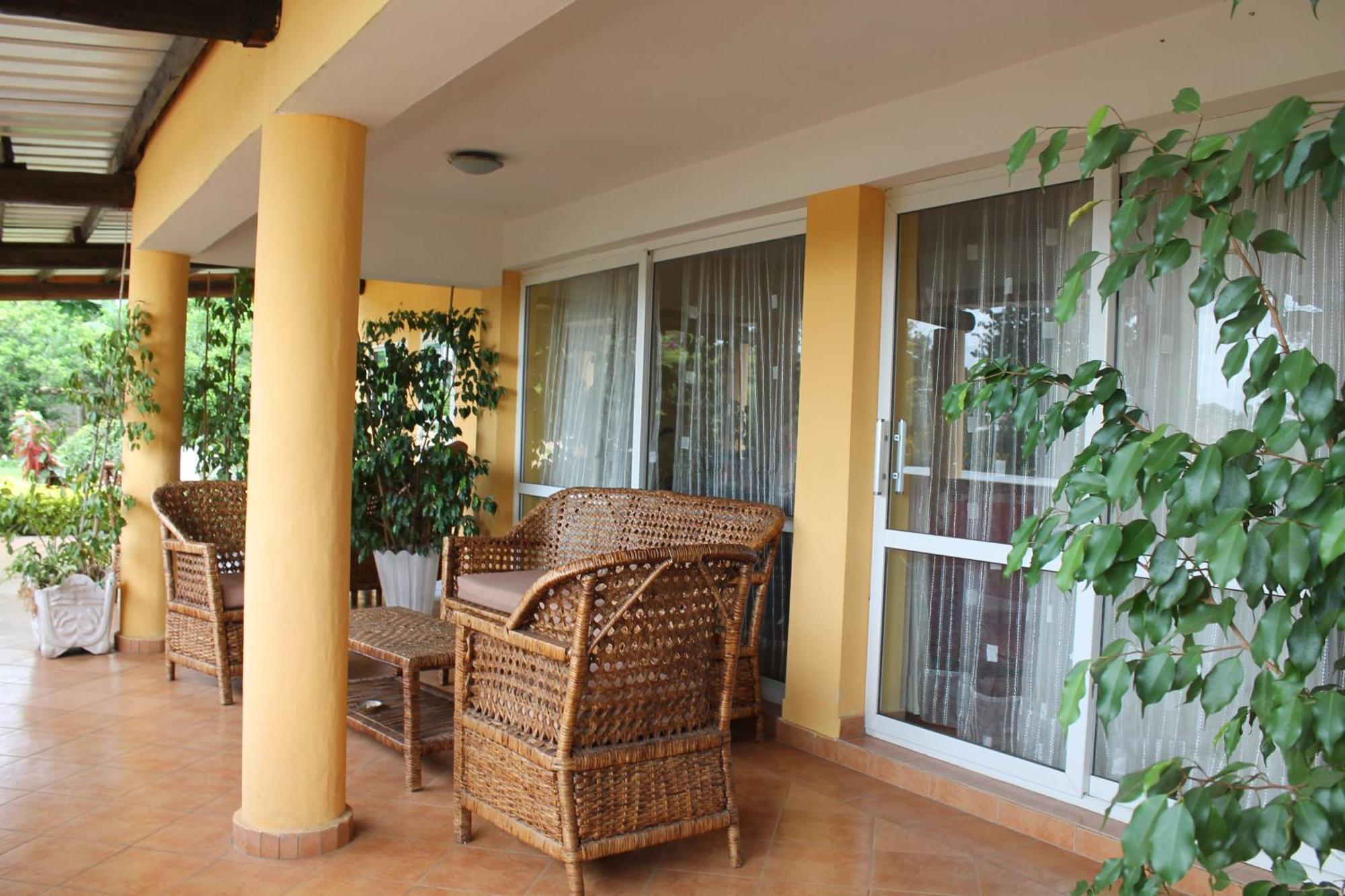 Aparthotel Jardin Tropical Bujumbura Exterior foto
